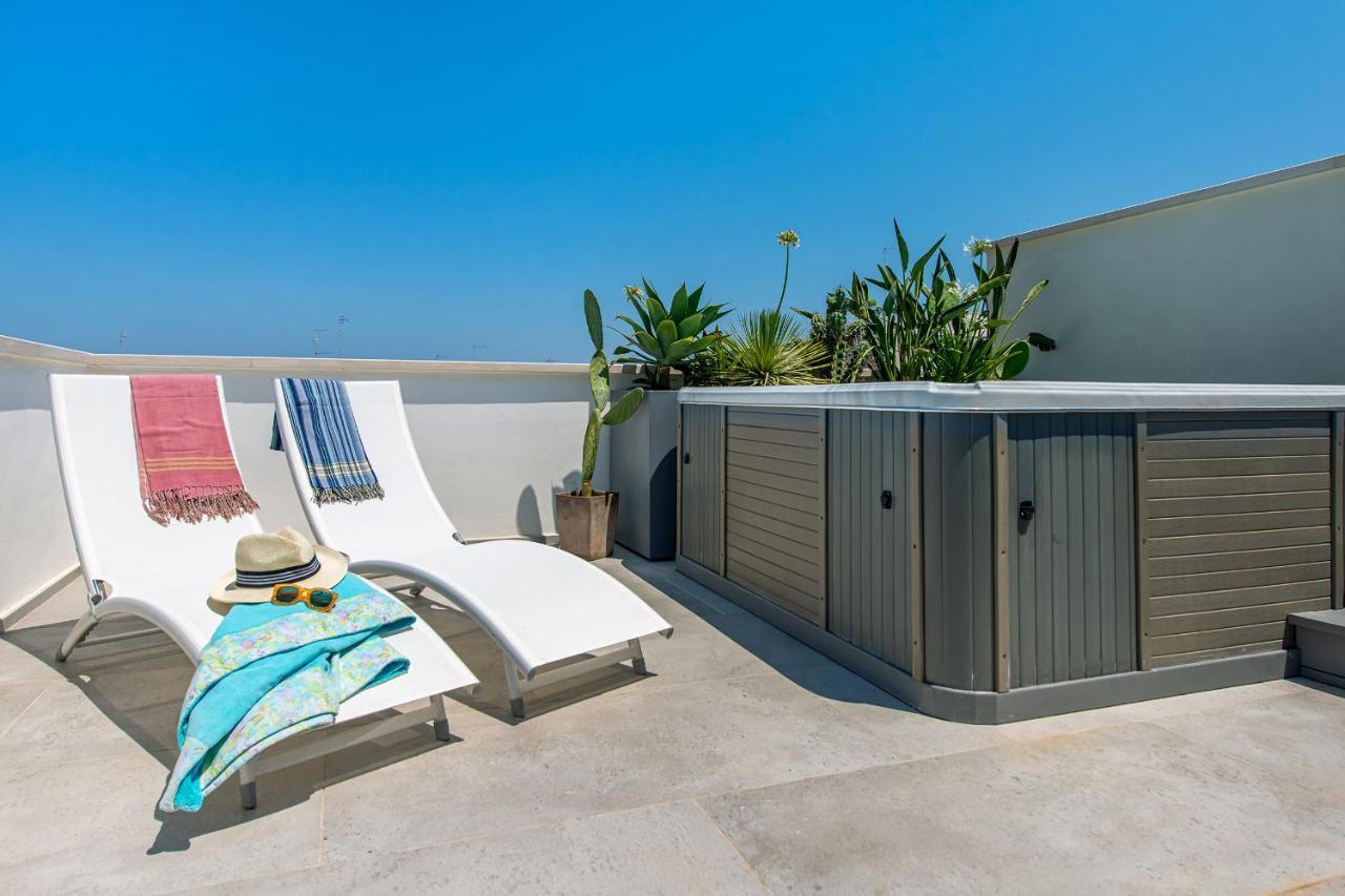 Belvedere Apartment & Pool - Housea Полиньяно-а-Маре Экстерьер фото
